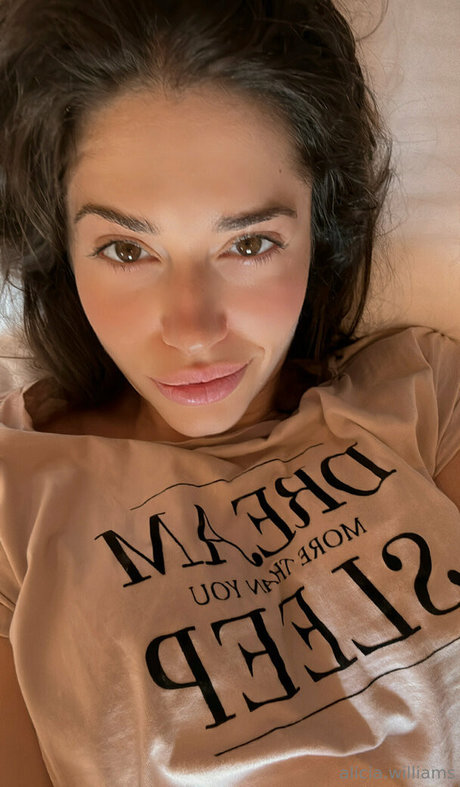 Alicia Williams sexy pornstar photos