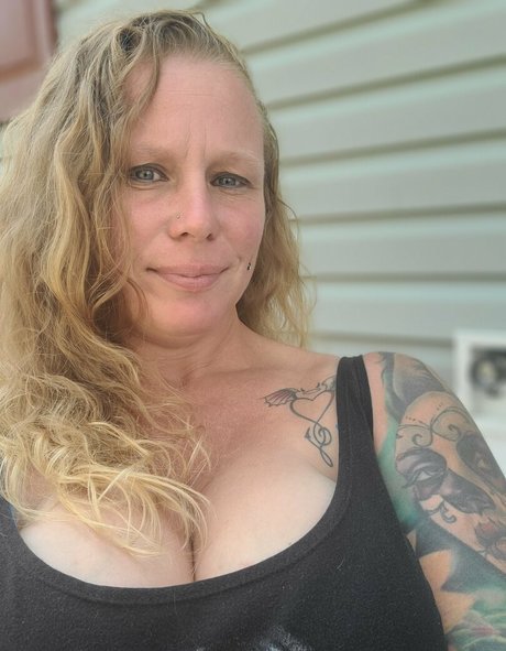 bigbootymandyj1981 pornstar nude pictures