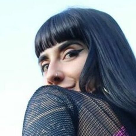 Lauzapata95 pornstar sexy pic