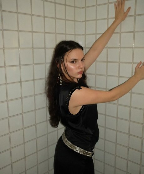 Dafne Keen exclusive star picture