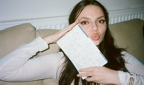 Dafne Keen Profile pic