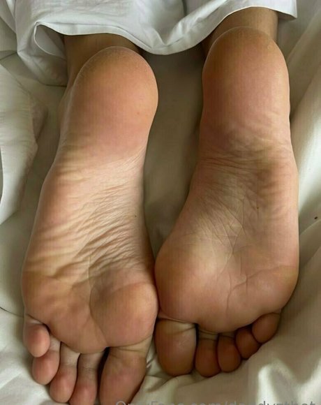 cantbehave perfect model pictures