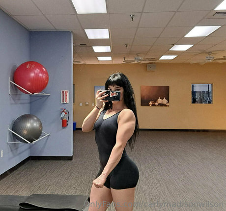 carlymadisonwilson model pretty photo