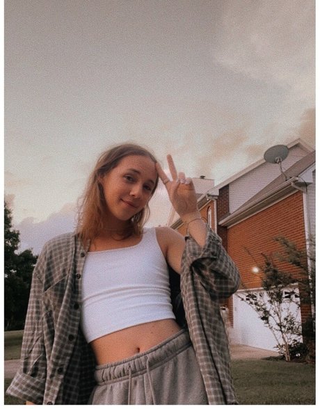 Mia taysun star adult photos