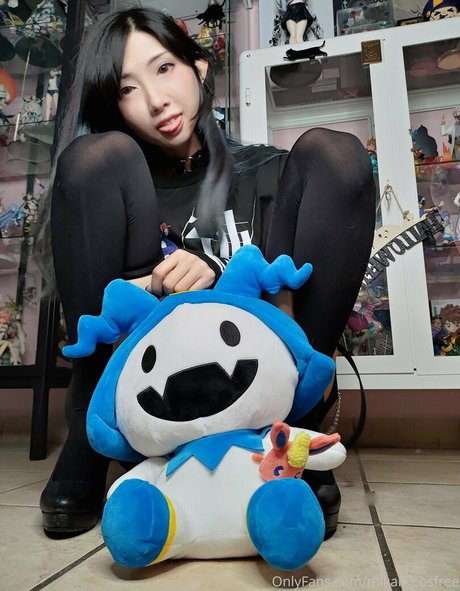 mikan cosfree sexy model pictures