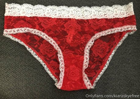 kiaraskyefree hd pornstar images