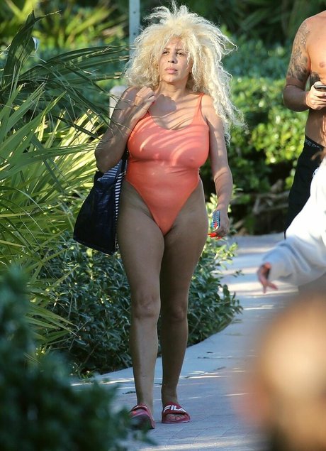 Afida Turner star high quality galleries