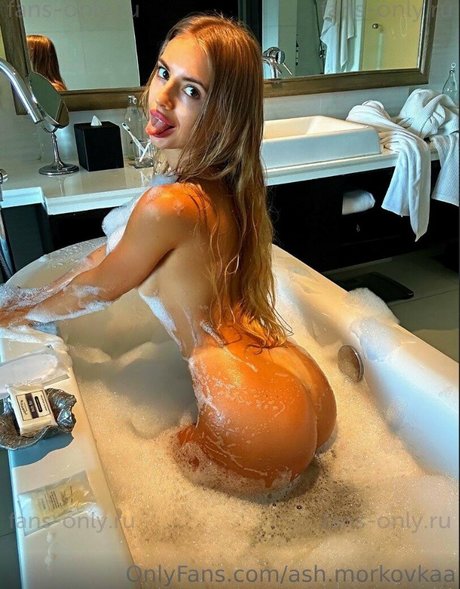 Ash Morkovka model pretty pictures