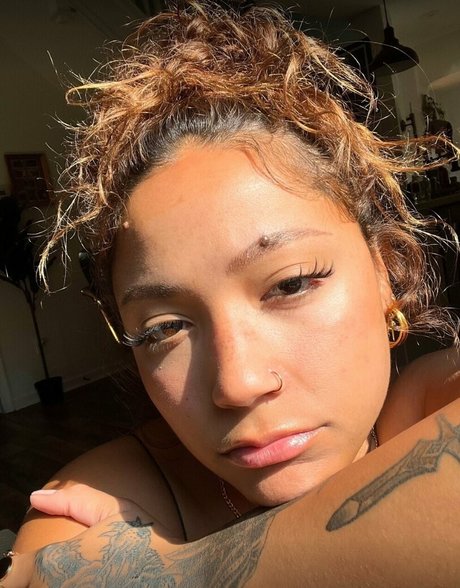 slimboygrfree pornstar nice photo