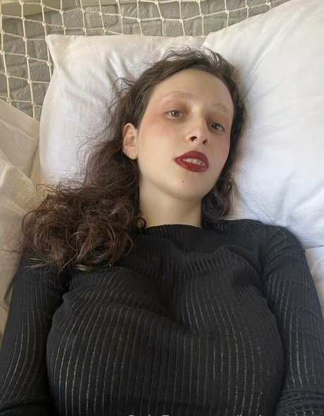 helgaamor perfect star pic