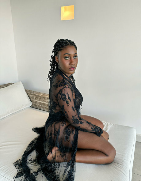 Paris Senpai xxx pornstar images