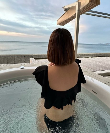 Kanagangtv model nude picture