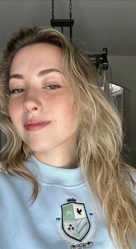 petite teen onlyfans porn images