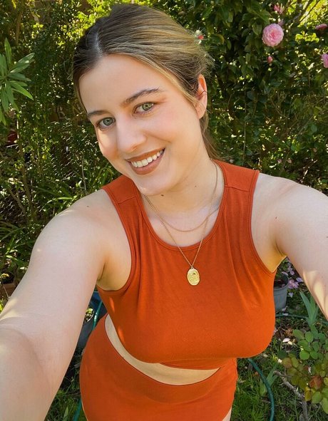 emminemina model hot photo