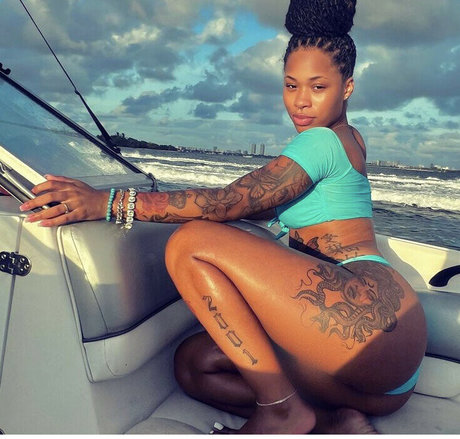 Official liyahhh sexy star pictures