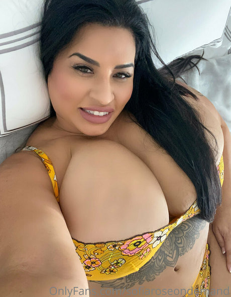 sofiaroseondemand erotic model images