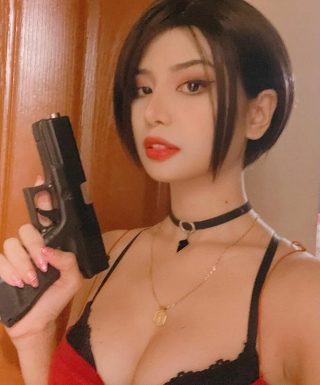 Charechii free star photos