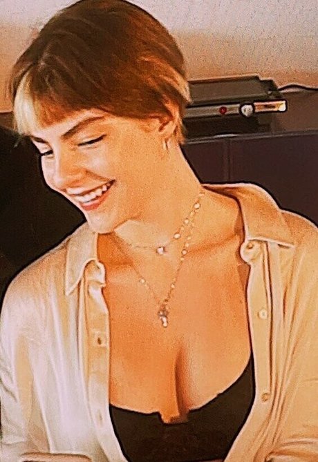 Triz Pariz erotic pornstar gallery