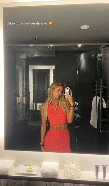 Alica Schmidt star porn image