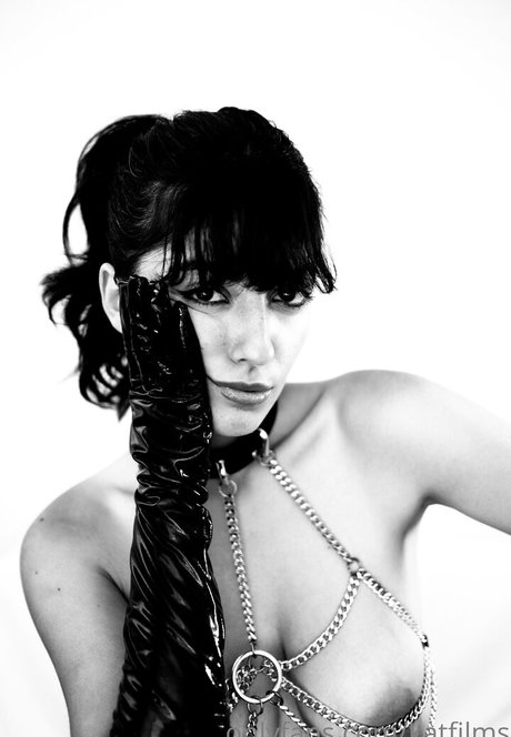 Kat Cabaret art pornstar pictures