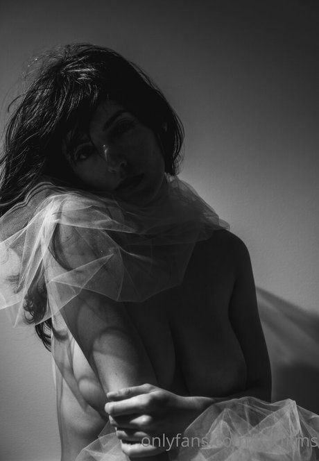 Kat Cabaret model sex galleries