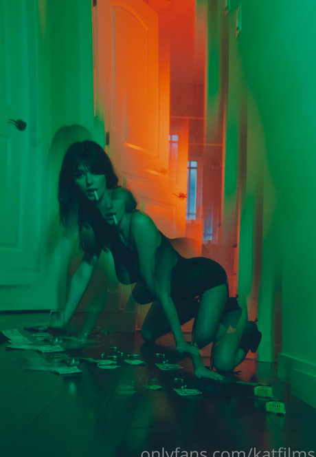 Kat Cabaret free actress pictures