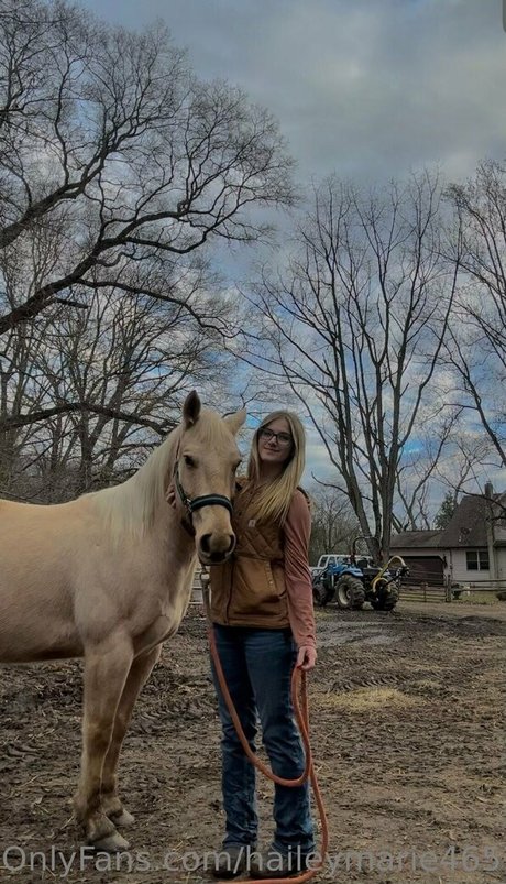 haileymarie4657 art actress photo