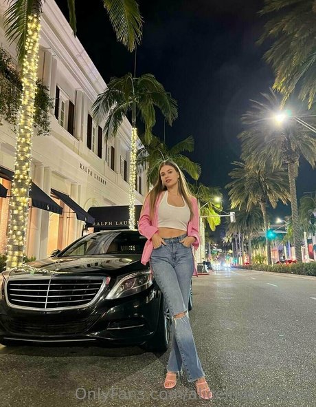 Aliceinadultland model pretty galleries