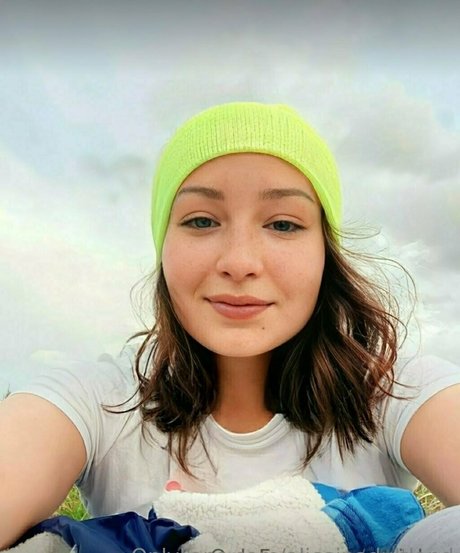 Aliceinadultland model adult picture