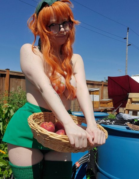 TentaGothicca pretty actress image