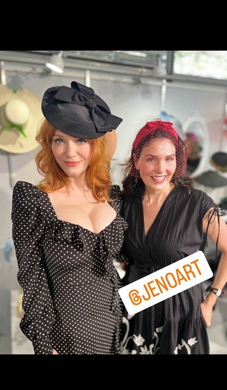 Christina Hendricks model hot pictures