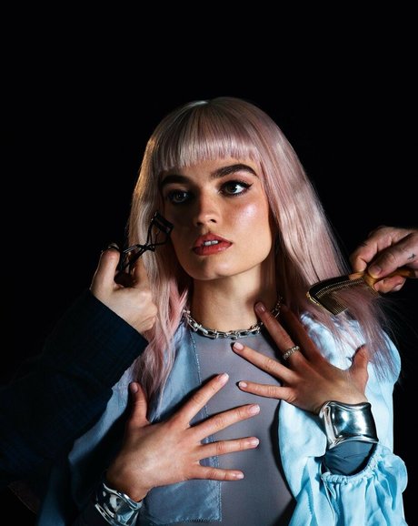 Emma Mackey model archive