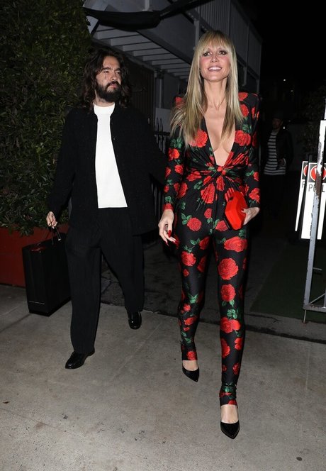 skinny shemale onlyfans porn images