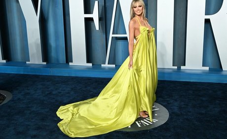 busty mom onlyfans free porn photo