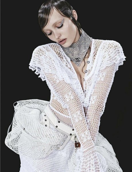 Lily Rose Depp nude star images