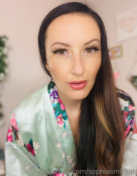 sophiasmithuk adult model photos