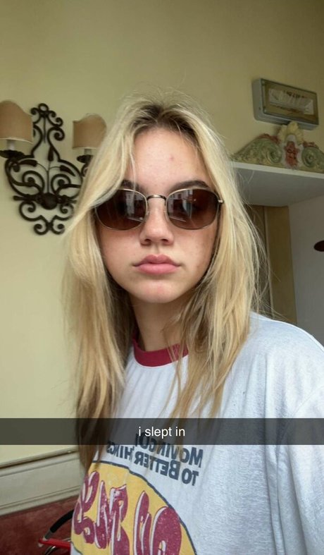 Emma Brooks star naked gallery