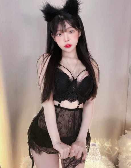 yudiii model beautiful pictures