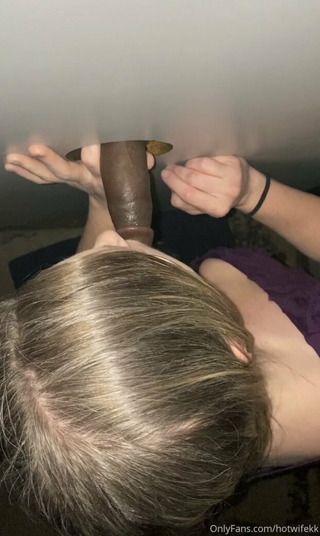 hotwifekk nude pornstar archive