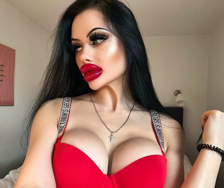 busty ebony onlyfans sexy picture