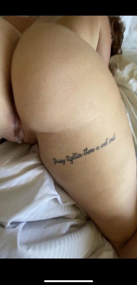 carrottcake model nudes picture