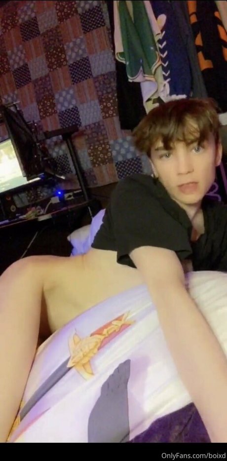 boixd star nude archive