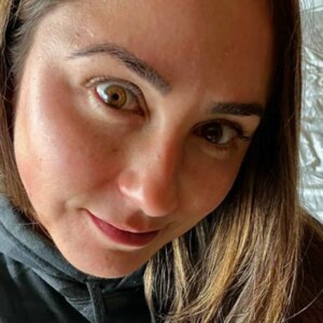 mila james model free pic