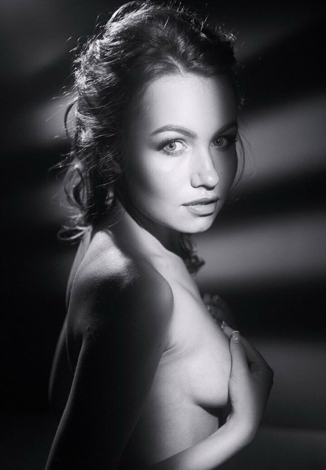 nicole ross promo naked model pics