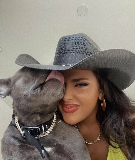 kelsie pornstar pretty image