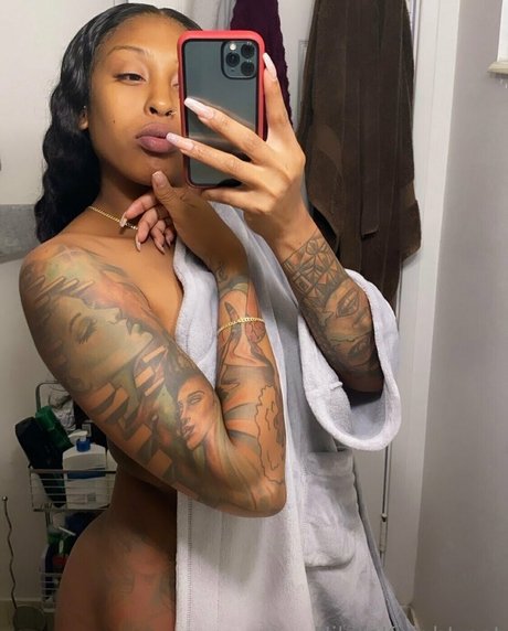 iamnikitaknight hot actress galleries