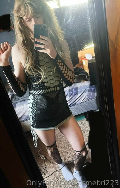 itsmebri223 model xxx image