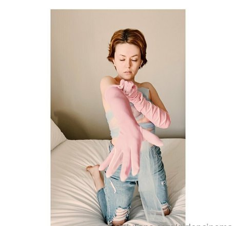 girloncinema star nude gallery