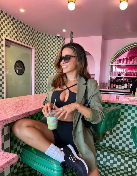 anacheri pornstar free picture