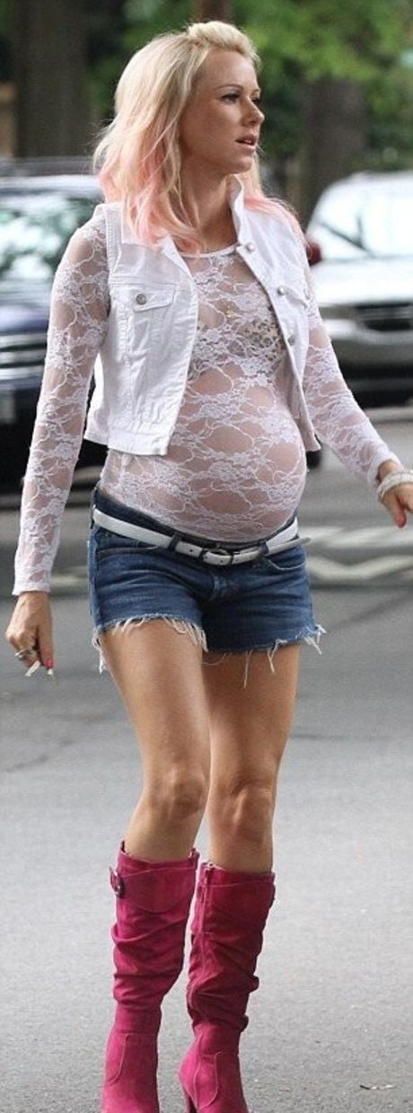 Naomi Watts erotic model image